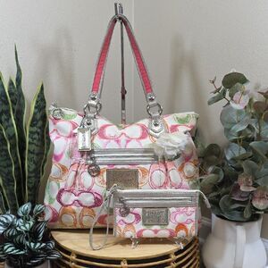 Coach Poppy Dream C Glam Tote with Matching Wristlet/Wallet